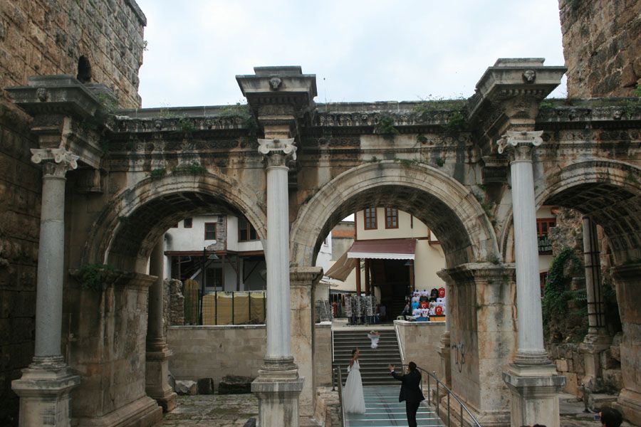 Turkey-Hadrian's-Gate